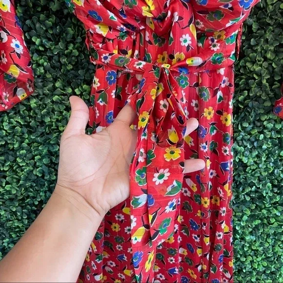 Holly & Joey Floral Red Dress - Picture 7 of 9